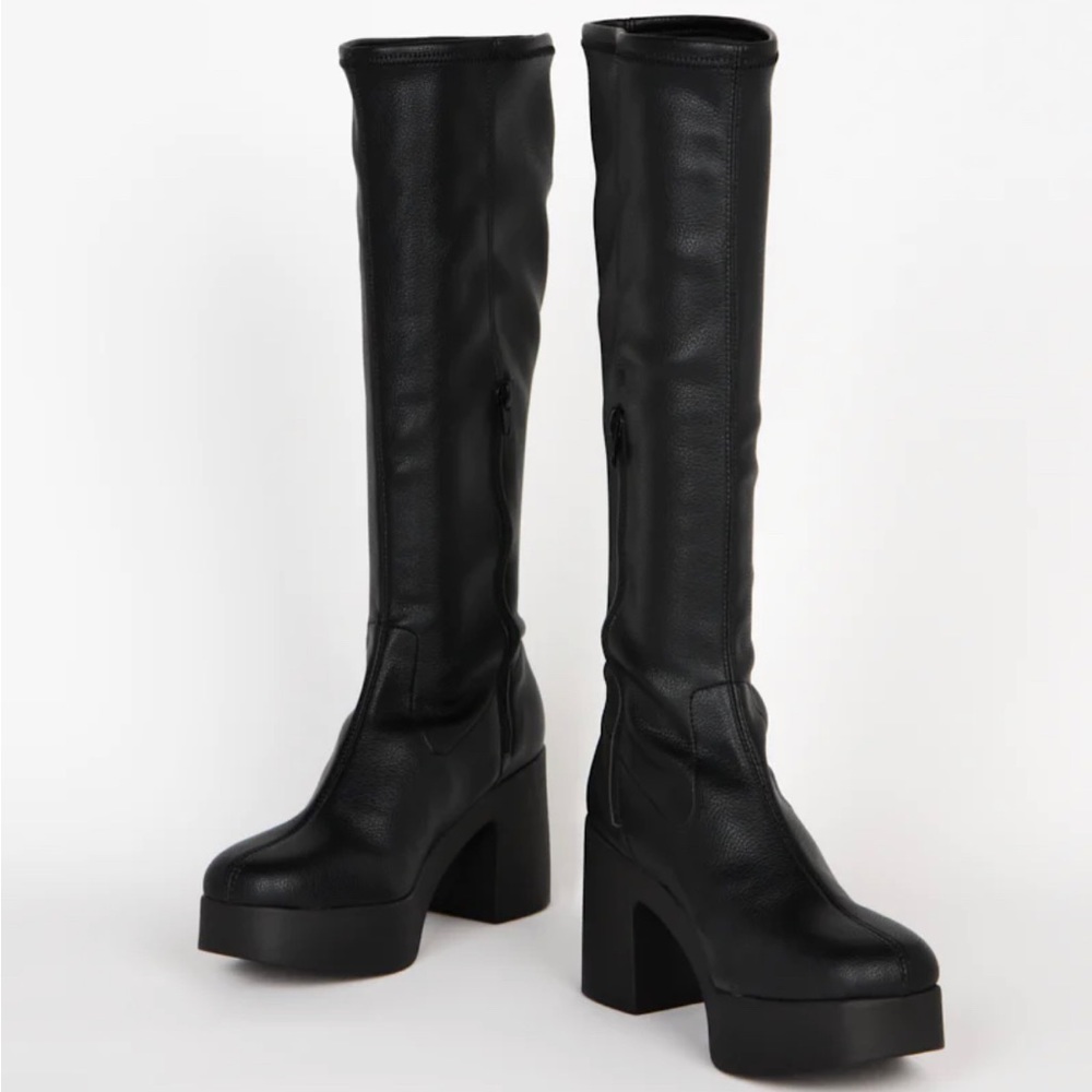 Intentionally Blank Marz Boots 38
